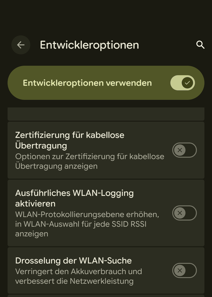 Entwickleroptionen: „Drosselung der WLAN-Suche“ aus